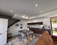 Revente - Town House -
Villamartin - Costa Blanca