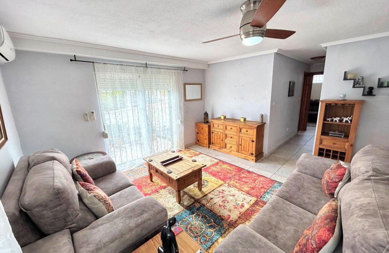 Revente - Town House -
Villamartin - Costa Blanca