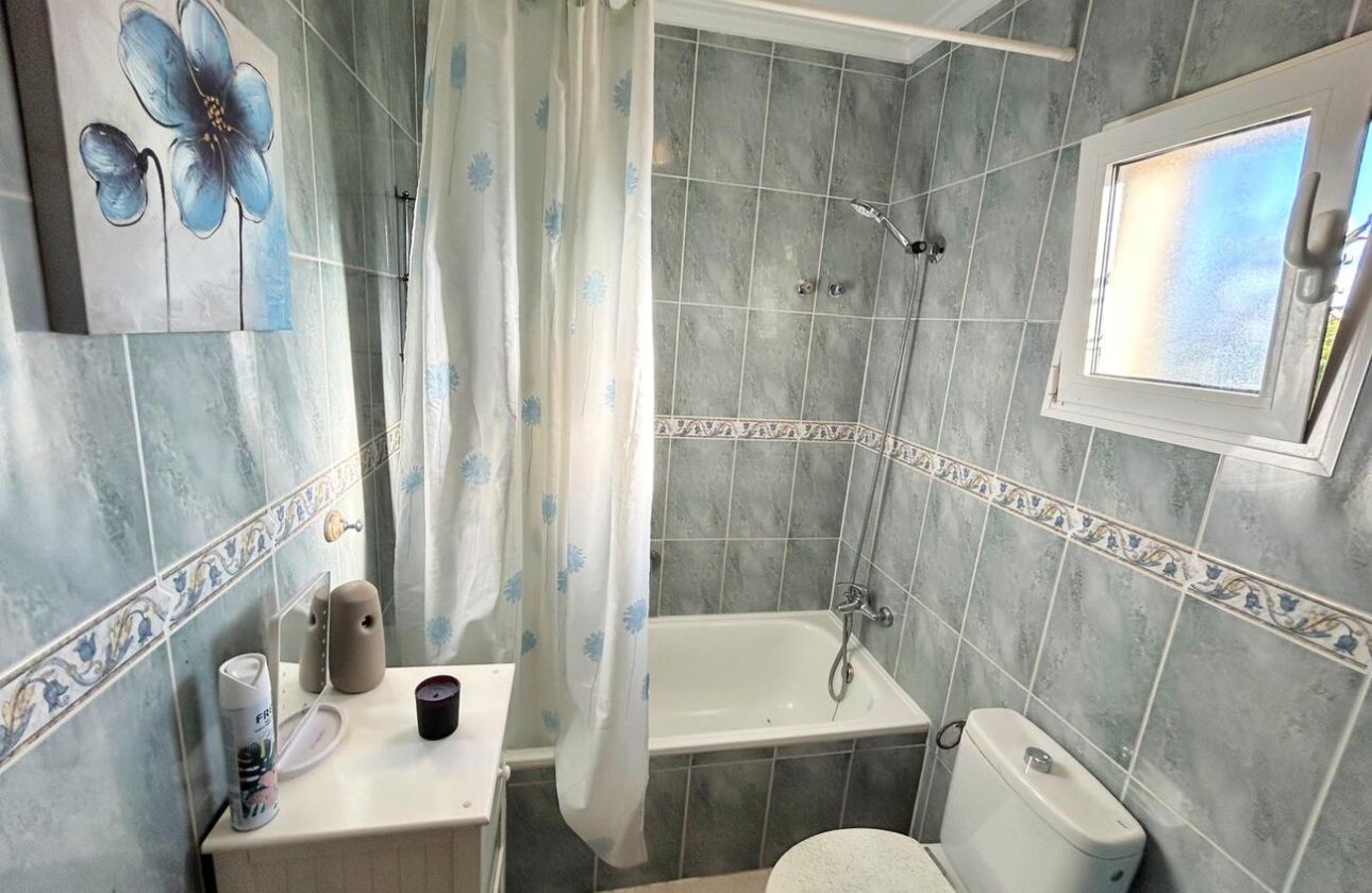 Revente - Town House -
Villamartin - Costa Blanca