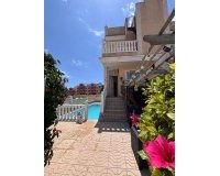 Revente - Town House -
Villamartin - Costa Blanca