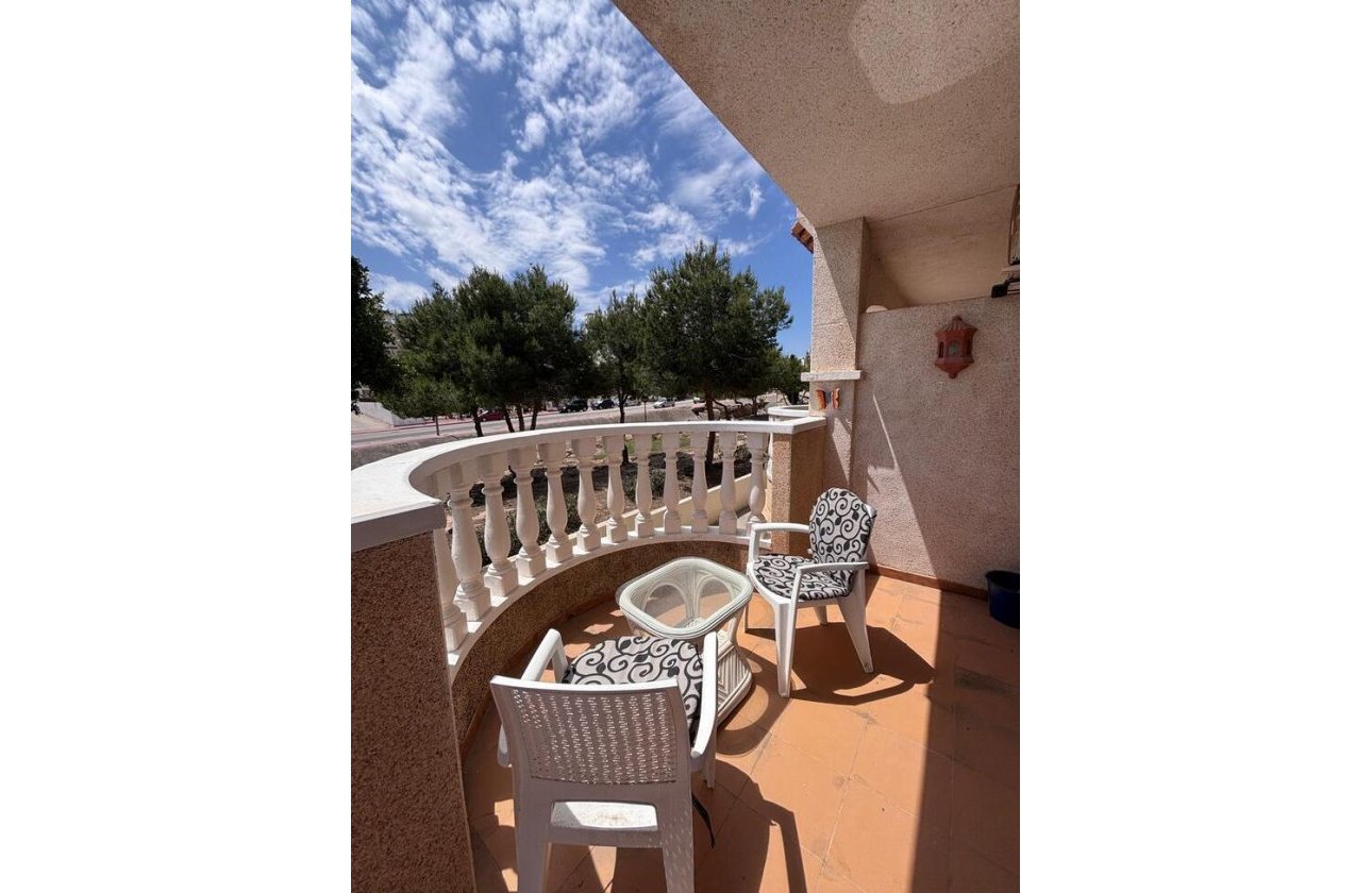 Revente - Town House -
Villamartin - Costa Blanca