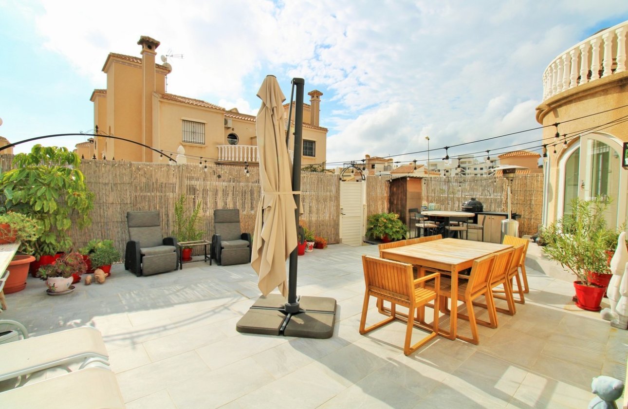 Revente - Town House -
Villamartin - Costa Blanca