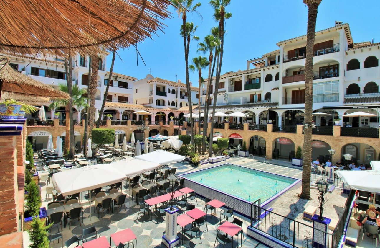 Revente - Town House -
Villamartin - Costa Blanca
