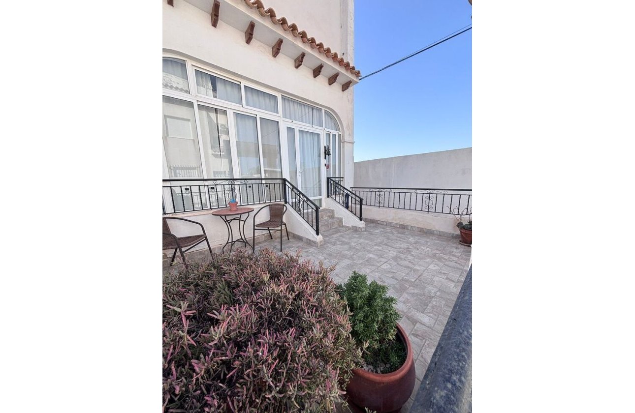 Revente - Town House -
Villamartin - Costa Blanca