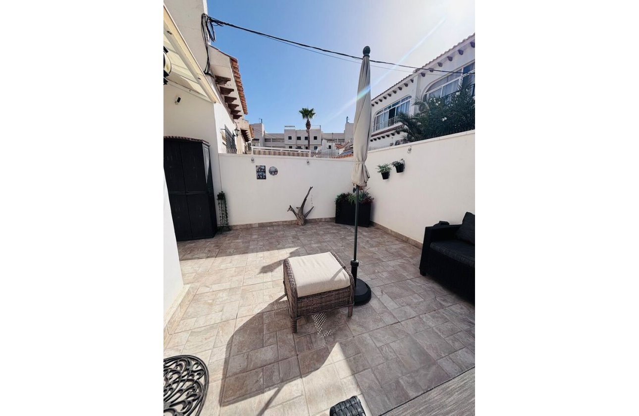 Revente - Town House -
Villamartin - Costa Blanca