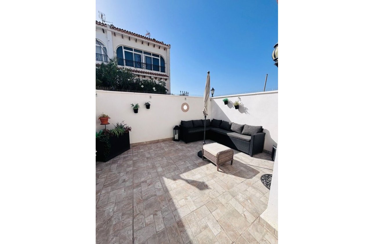 Revente - Town House -
Villamartin - Costa Blanca