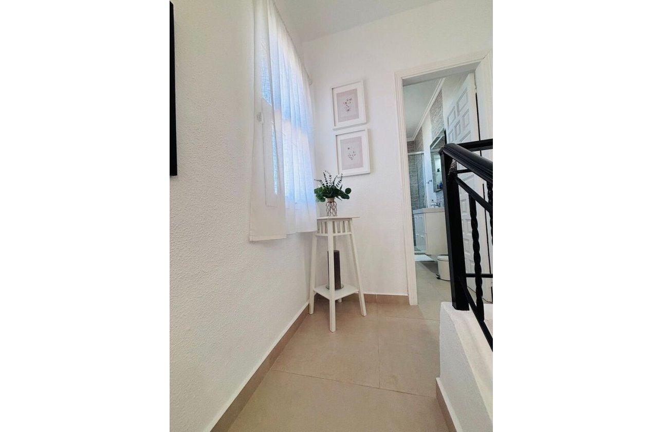 Revente - Town House -
Villamartin - Costa Blanca