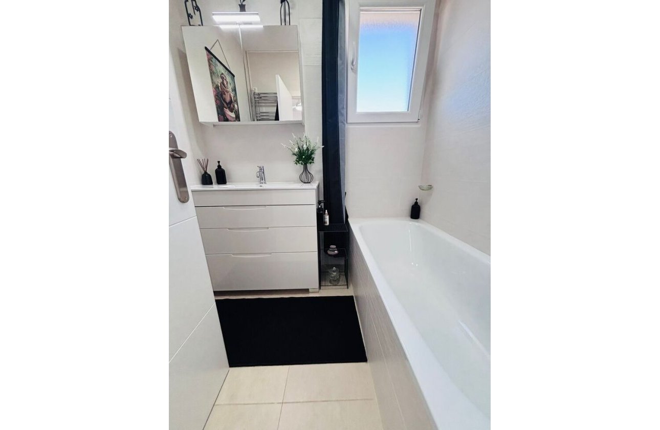 Revente - Town House -
Villamartin - Costa Blanca