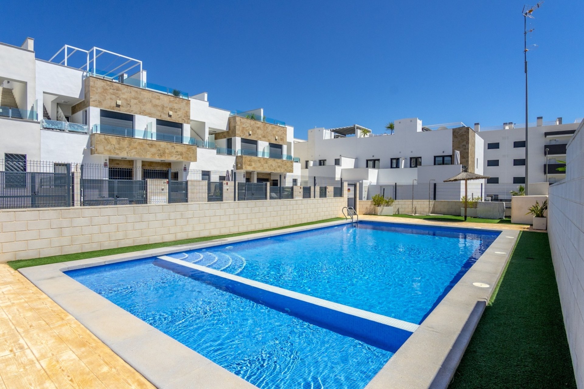 Revente - Town House -
Villamartin - Costa Blanca
