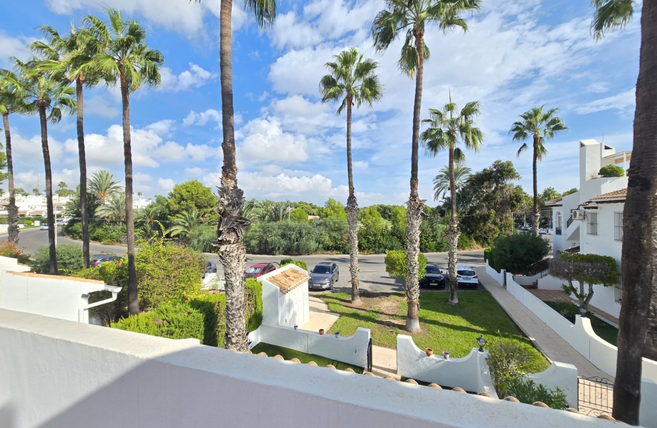 Revente - Town House -
Villamartin - Costa Blanca