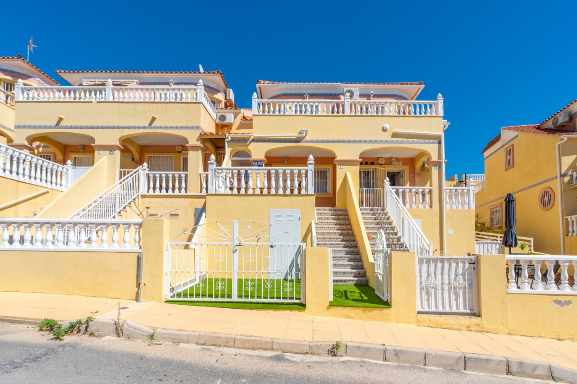 Revente - Town House -
Villamartin - Costa Blanca