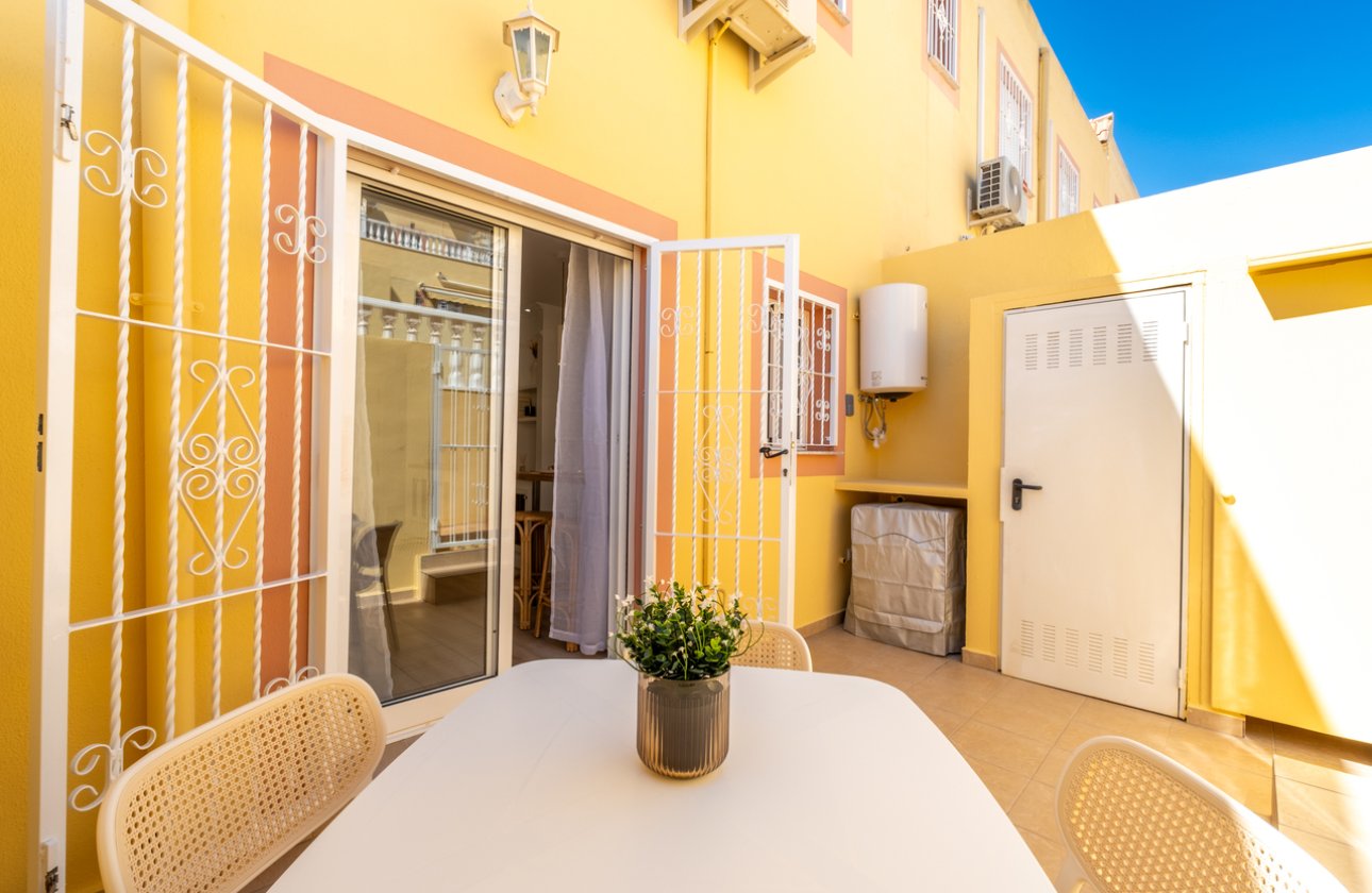 Revente - Town House -
Villamartin - Costa Blanca