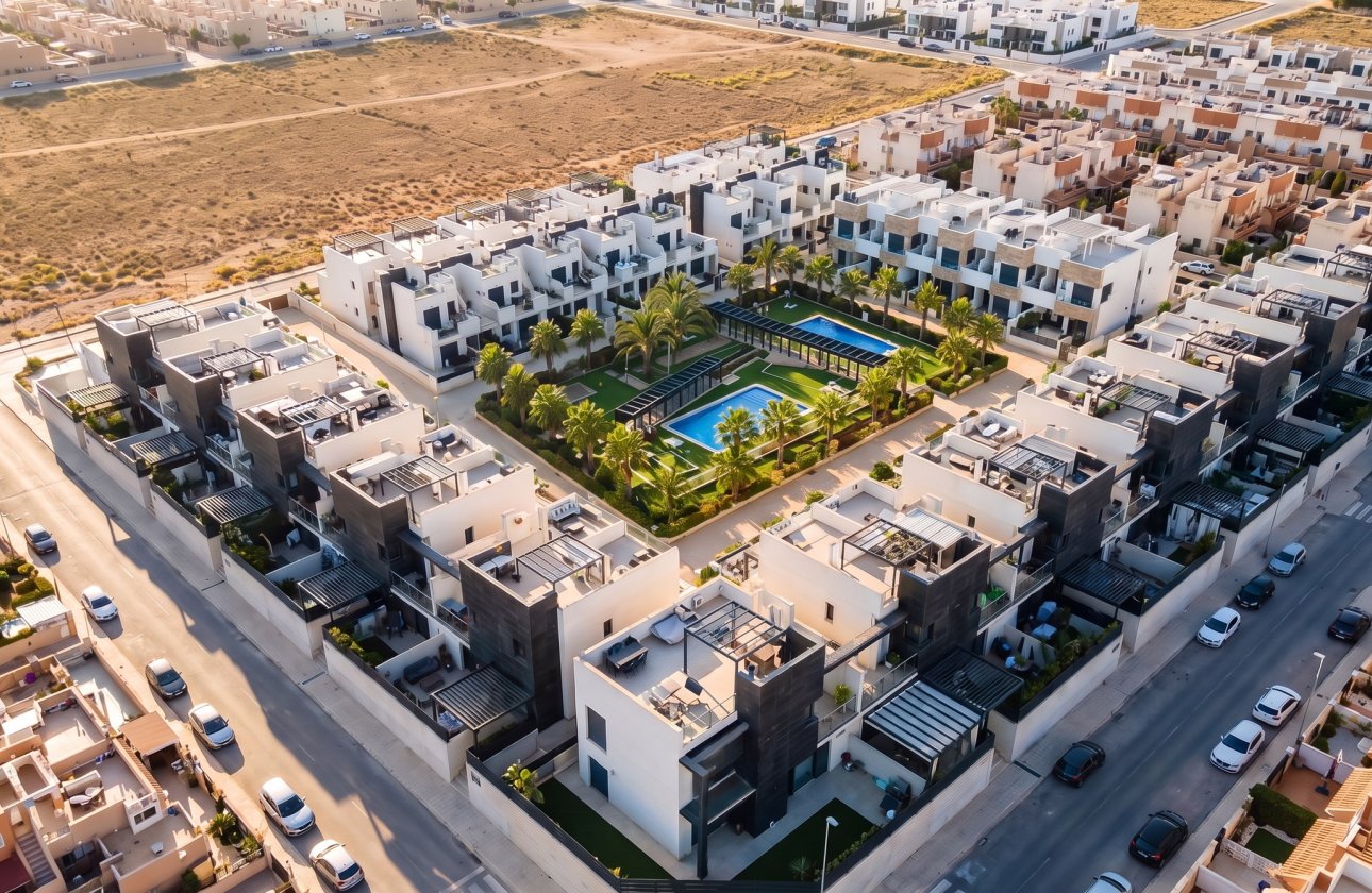Revente - Town House -
Villamartin - Costa Blanca