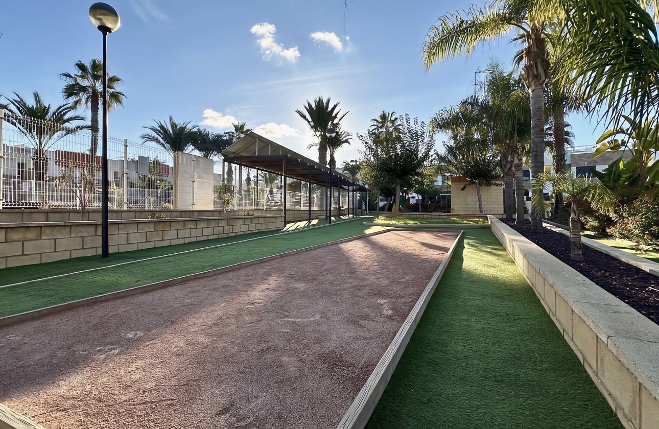 Revente - Town House -
Villamartin - Costa Blanca