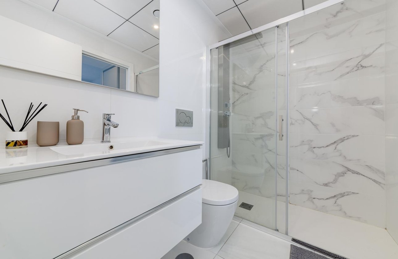 Revente - Town House -
Villamartin - Orihuela Costa