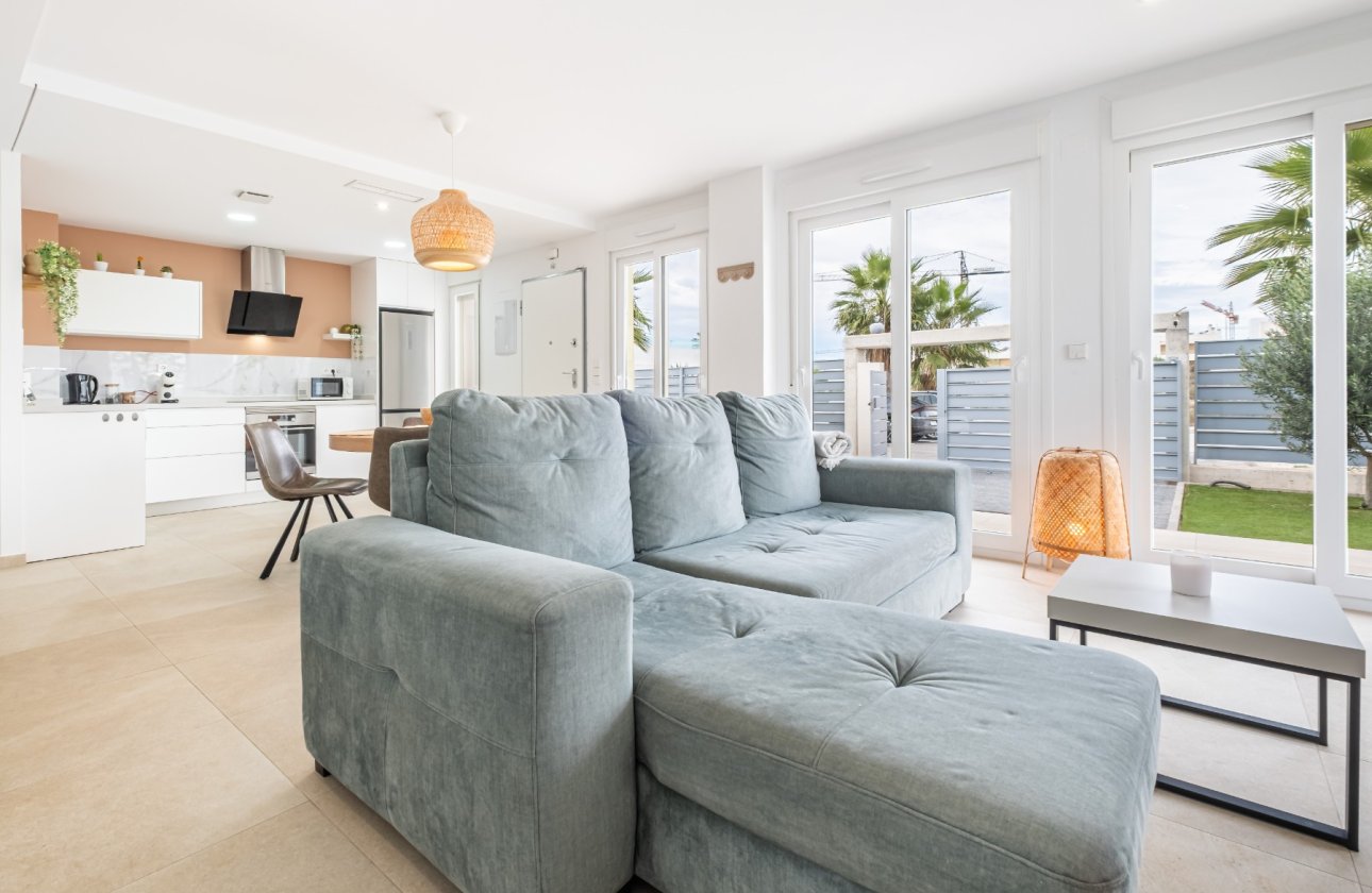 Revente - Townhouse -
Orihuela - Vistabella