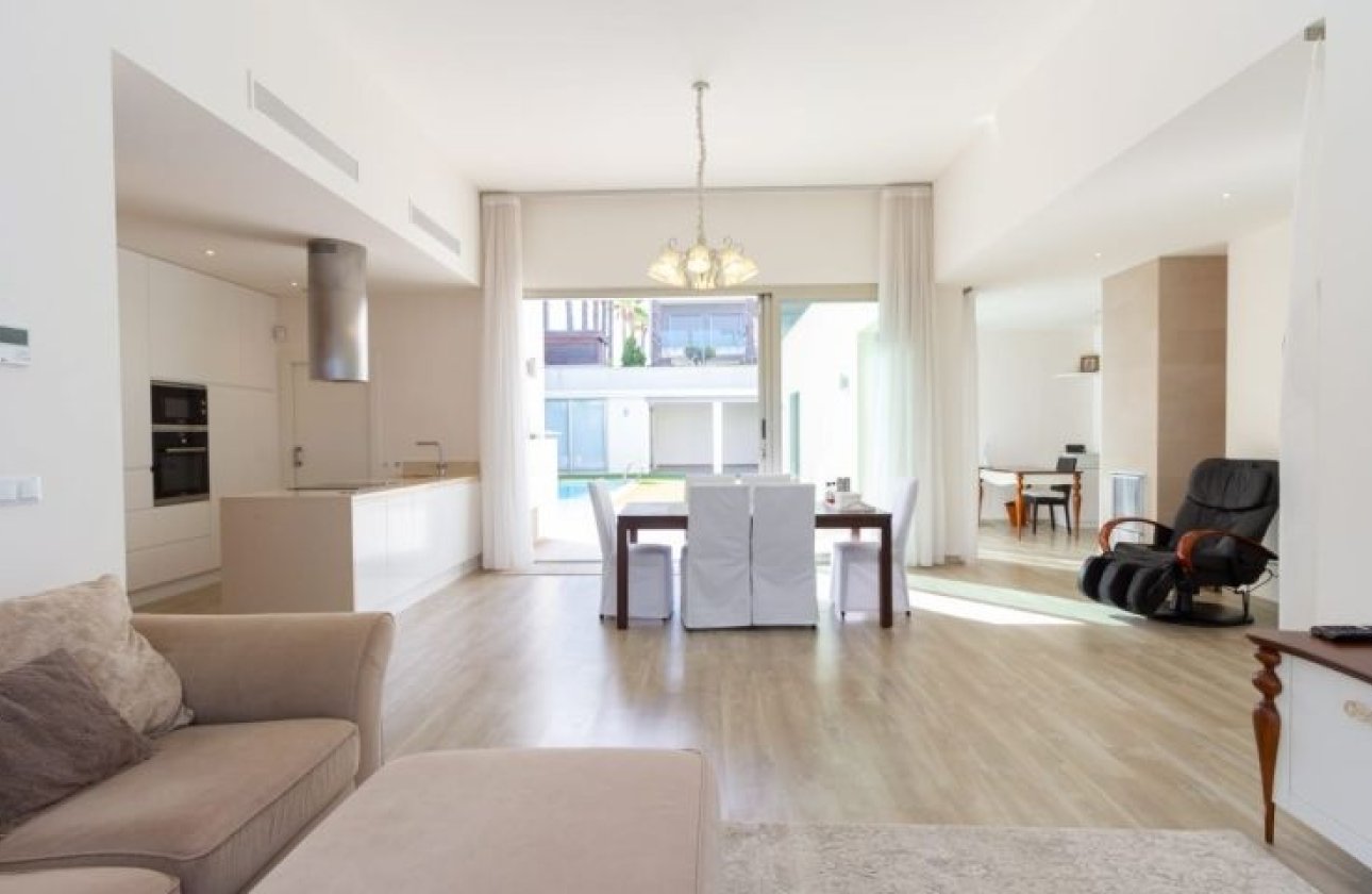 Revente - Villa -
Benijofar - Costa Blanca