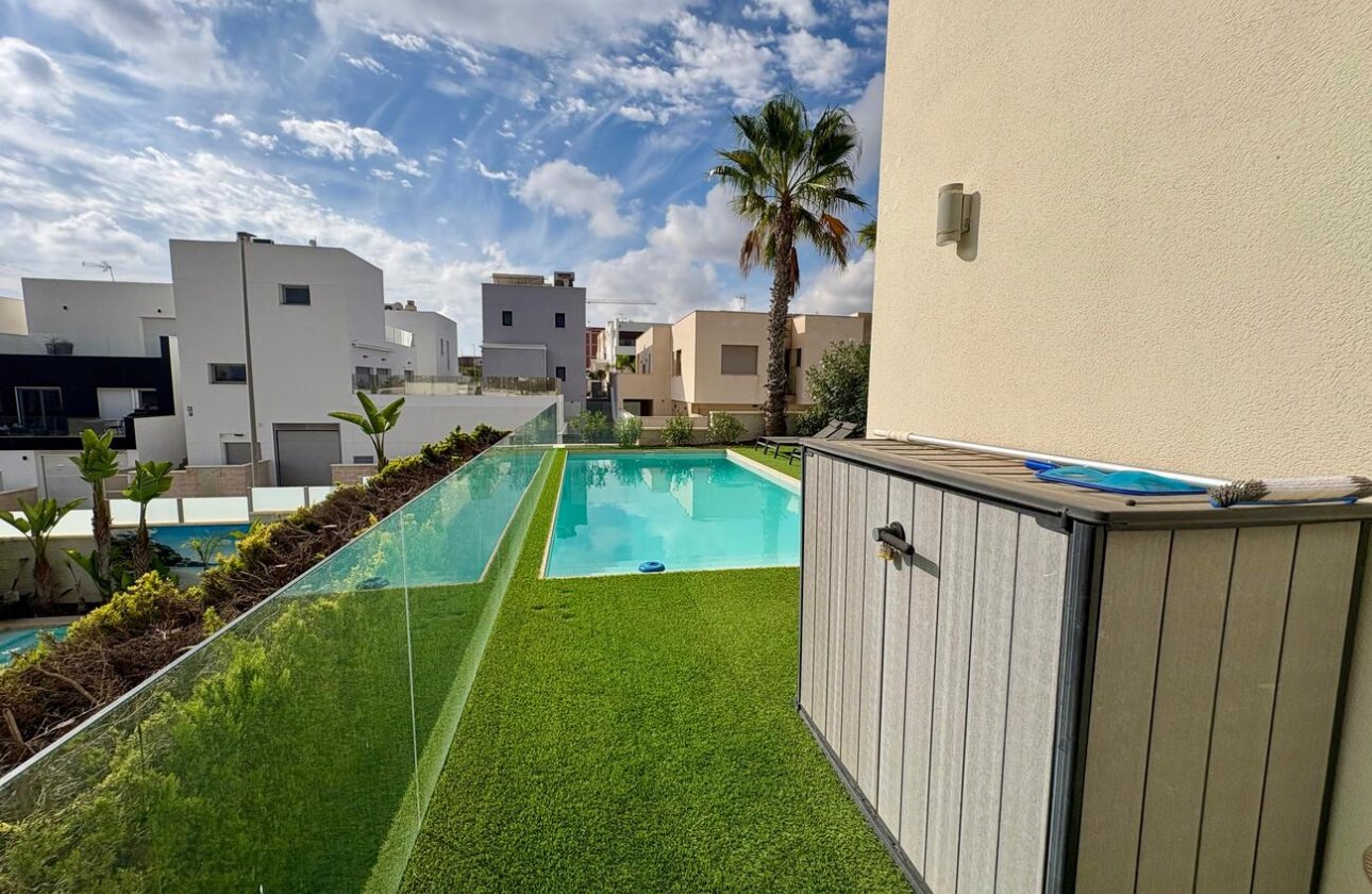 Revente - Villa -
Benijofar - Costa Blanca