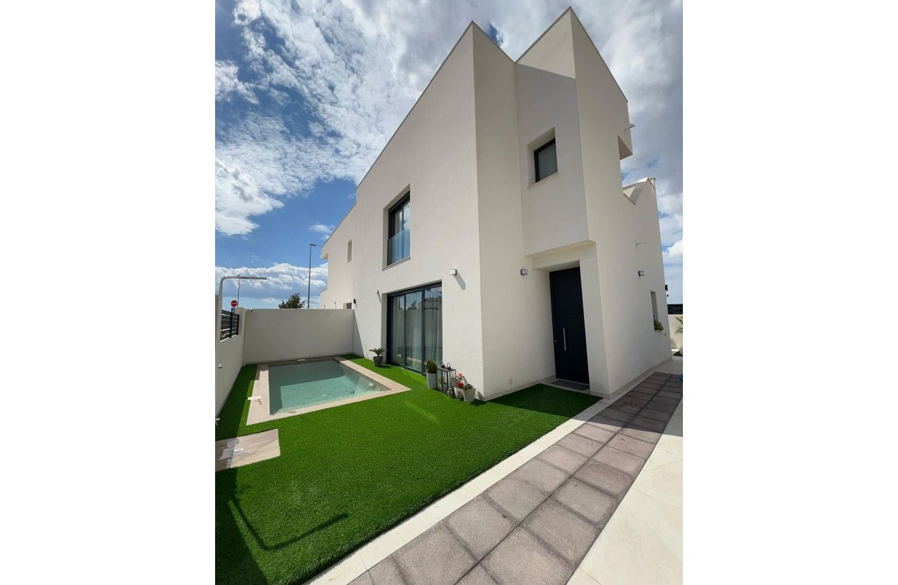 Revente - Villa -
Benijofar