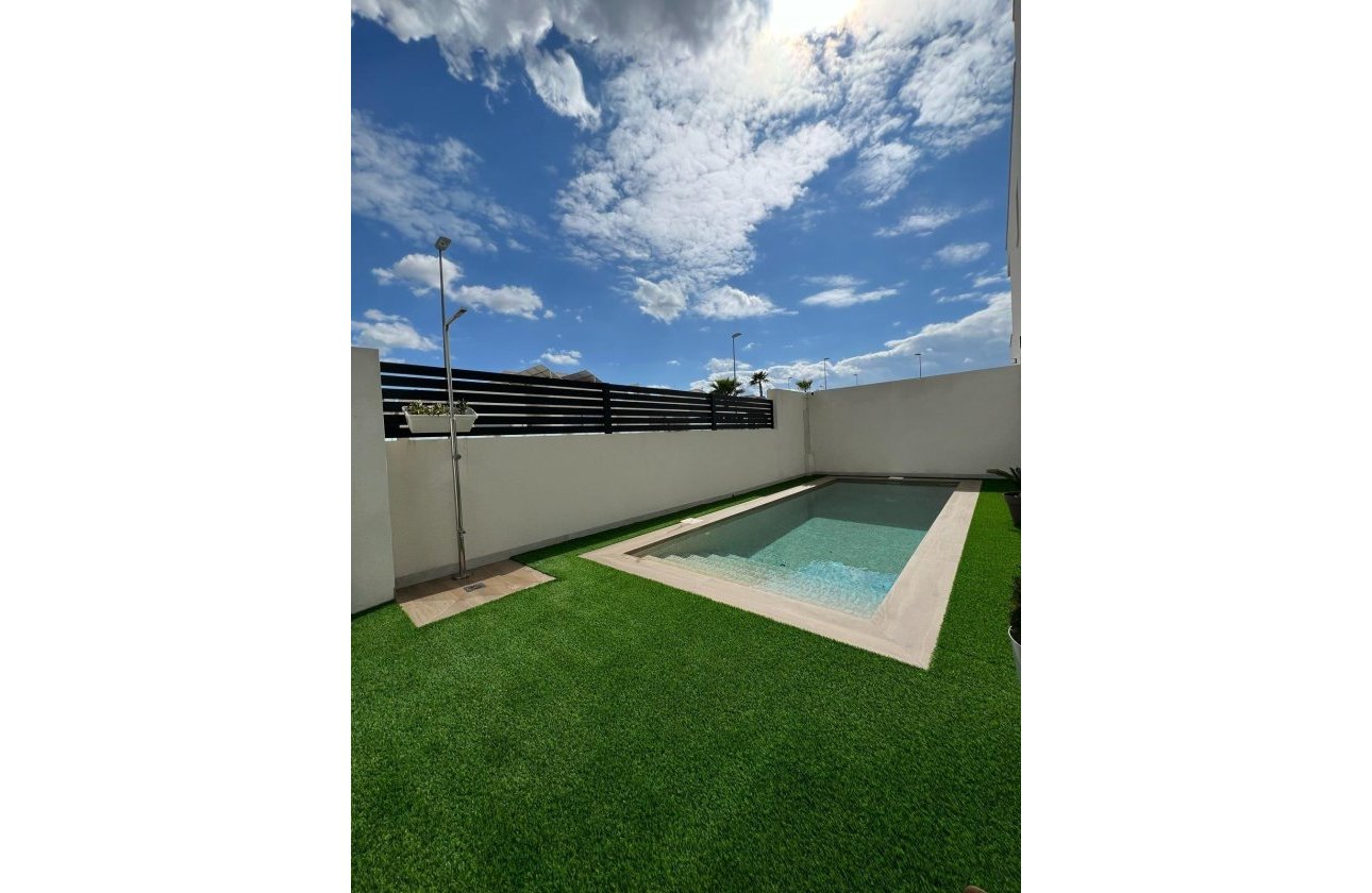 Revente - Villa -
Benijofar