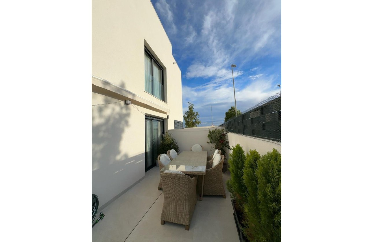 Revente - Villa -
Benijofar