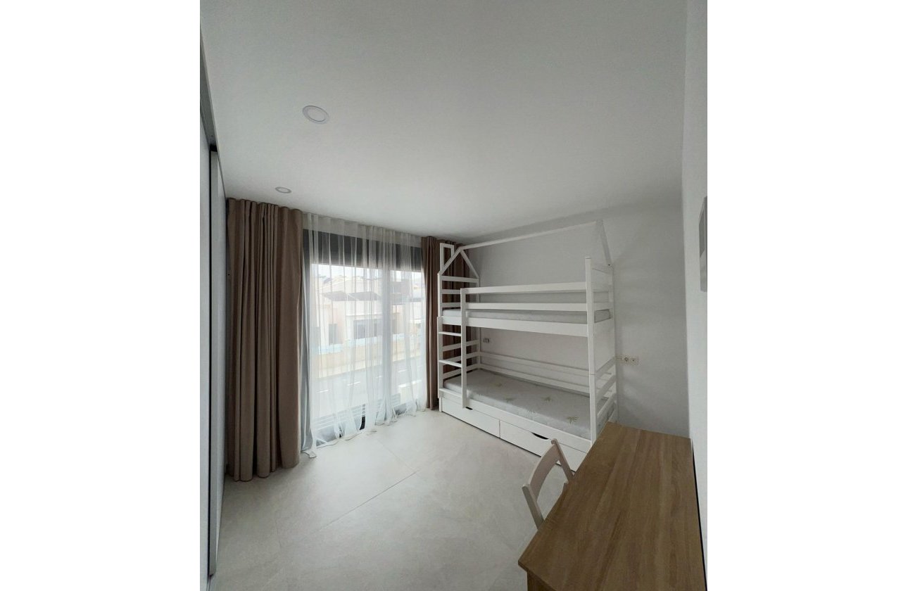 Revente - Villa -
Benijofar