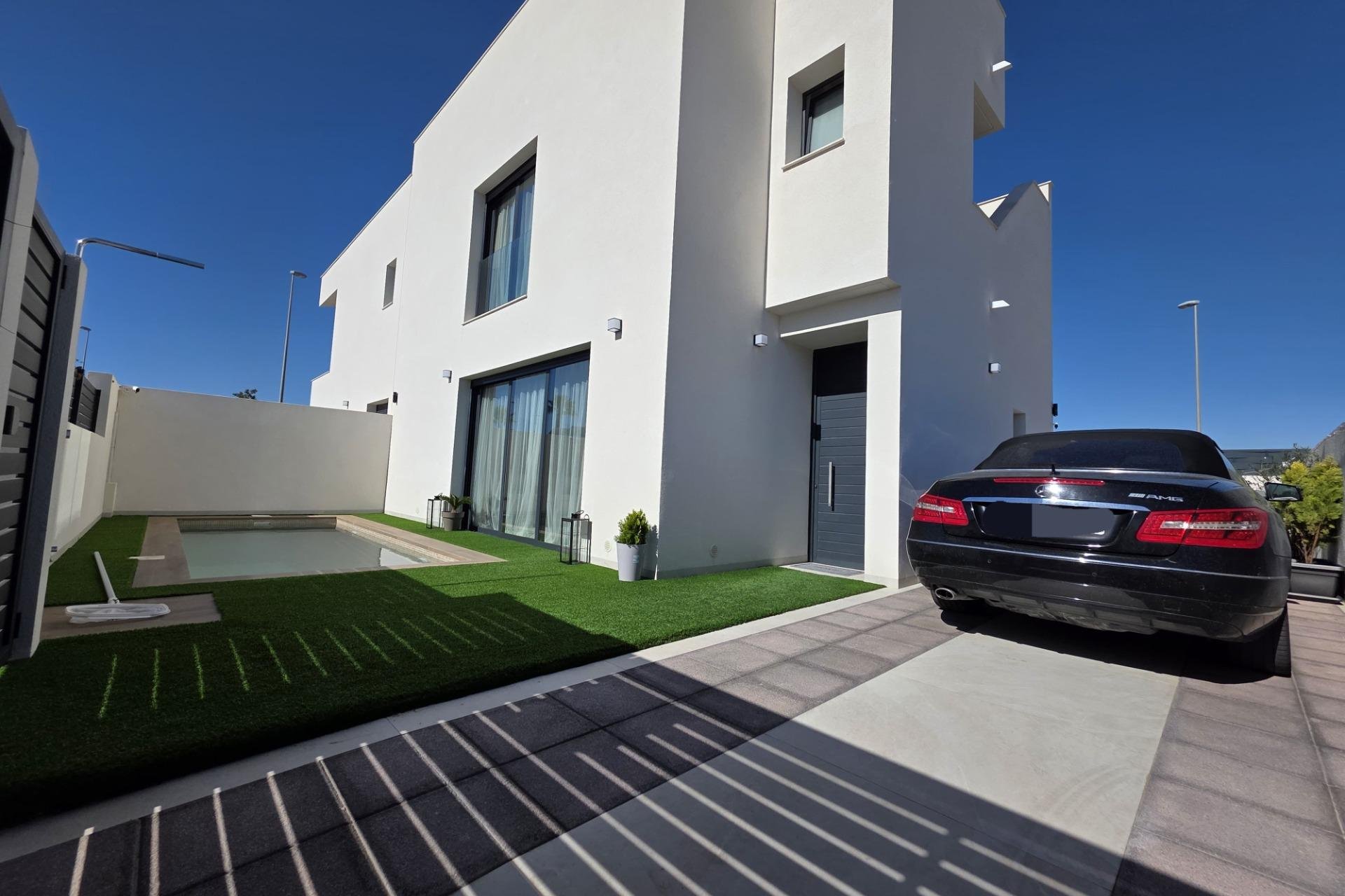 Revente - Villa -
Benijofar