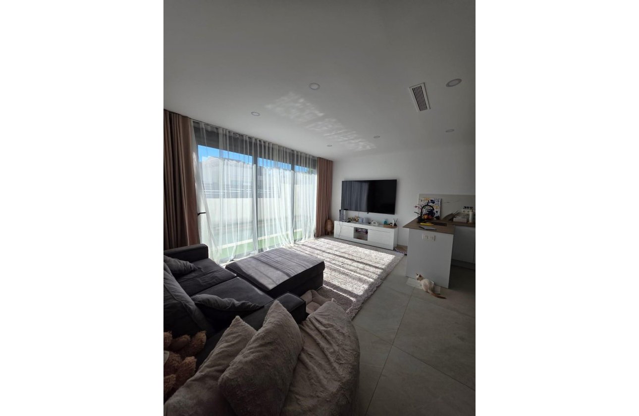 Revente - Villa -
Benijofar