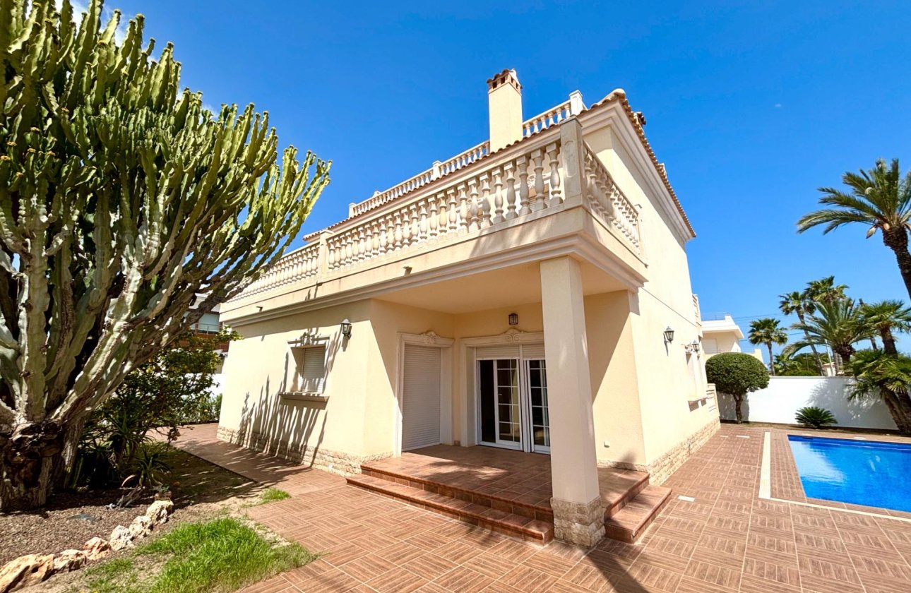 Revente - Villa -
Cabo Roig - Costa Blanca