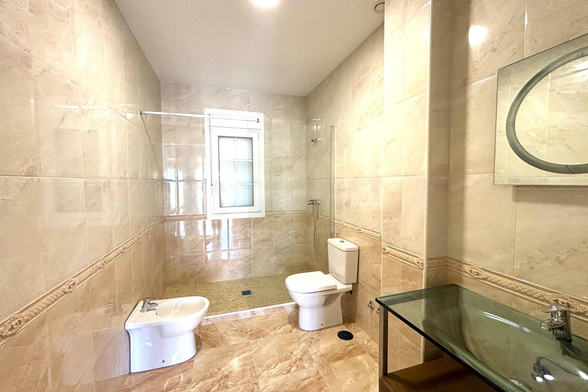 Revente - Villa -
Cabo Roig - Costa Blanca