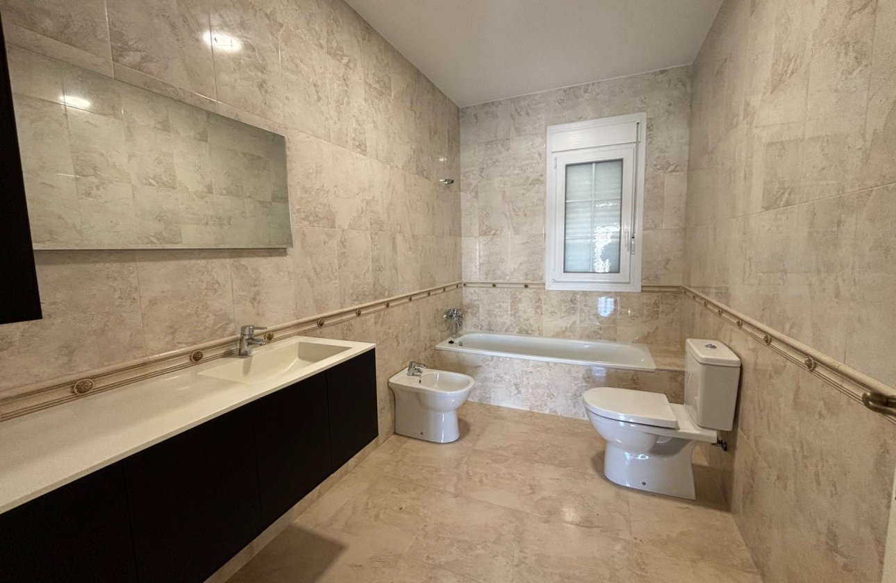 Revente - Villa -
Cabo Roig - Costa Blanca