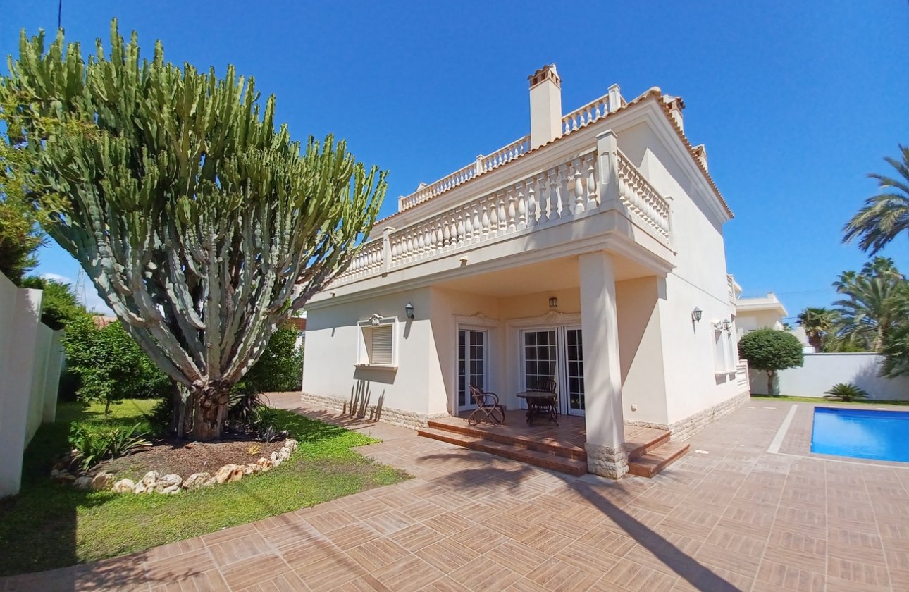 Revente - Villa -
Cabo Roig - Costa Blanca