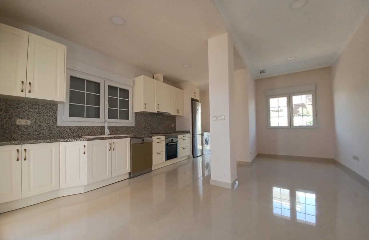 Revente - Villa -
Cabo Roig - Costa Blanca