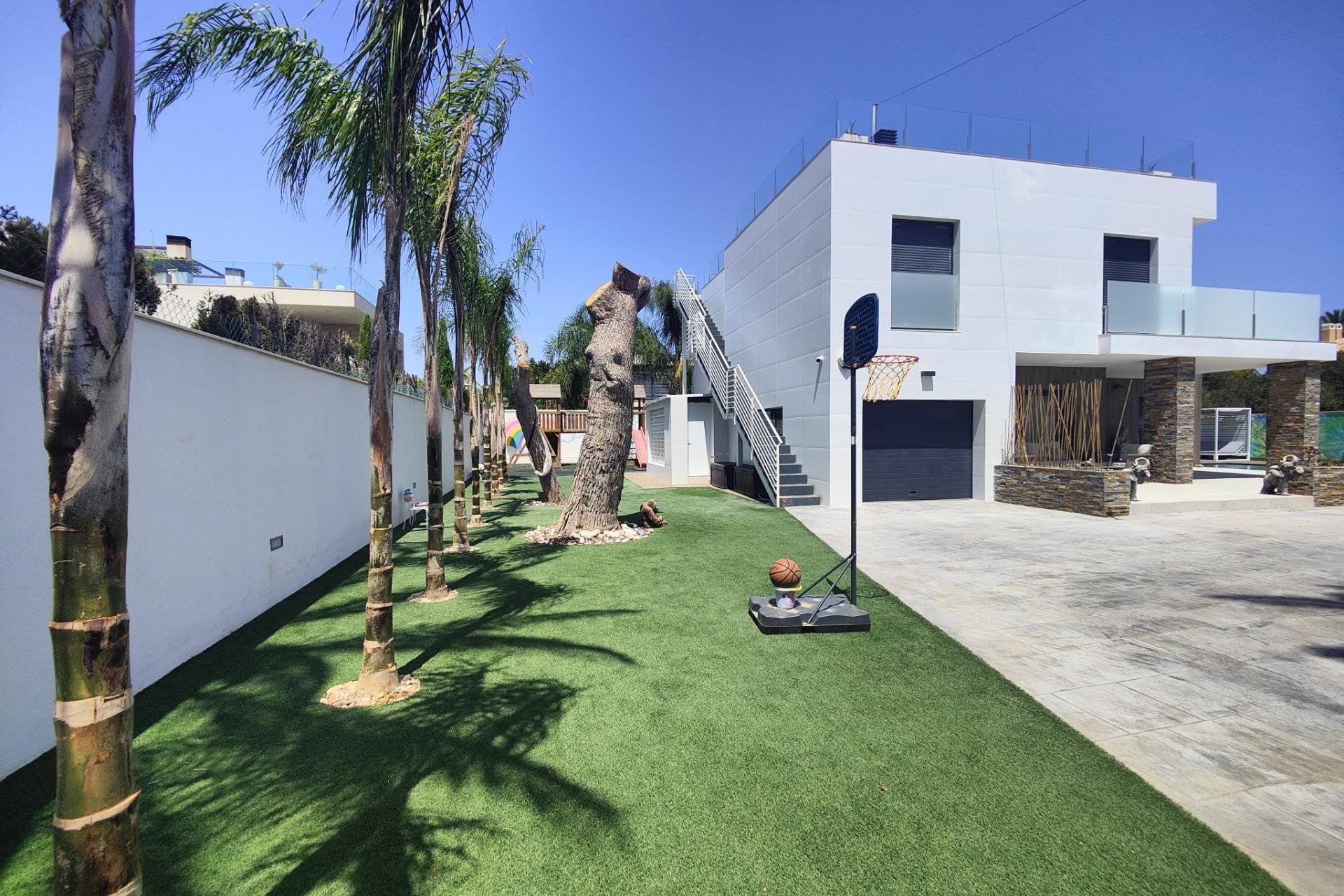 Revente - Villa -
Cabo Roig - Costa Blanca