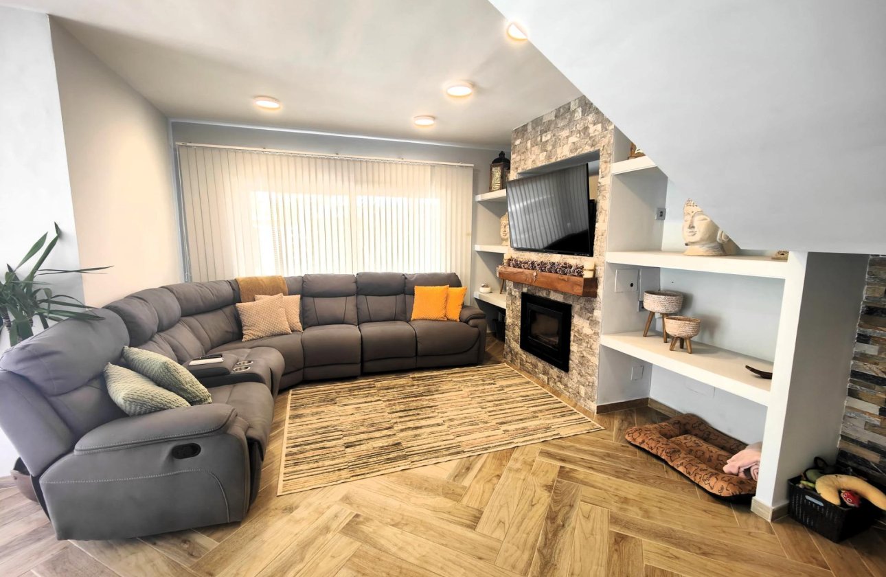 Revente - Villa -
Cabo Roig - Costa Blanca