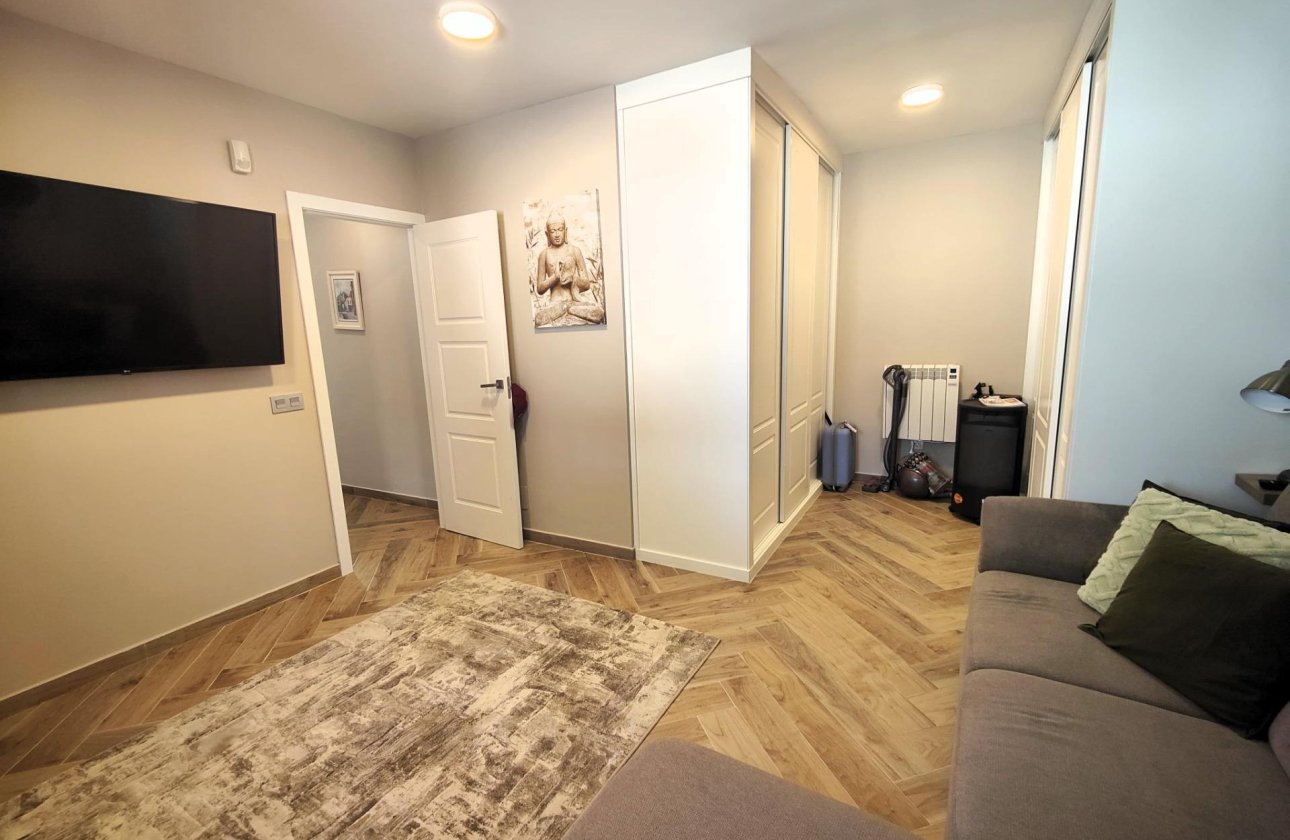 Revente - Villa -
Cabo Roig - Costa Blanca