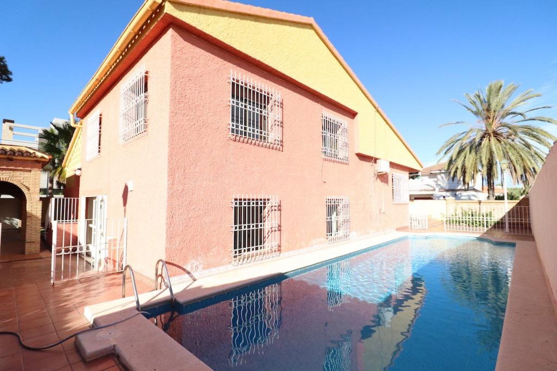 Revente - Villa -
Cabo Roig - Costa Blanca