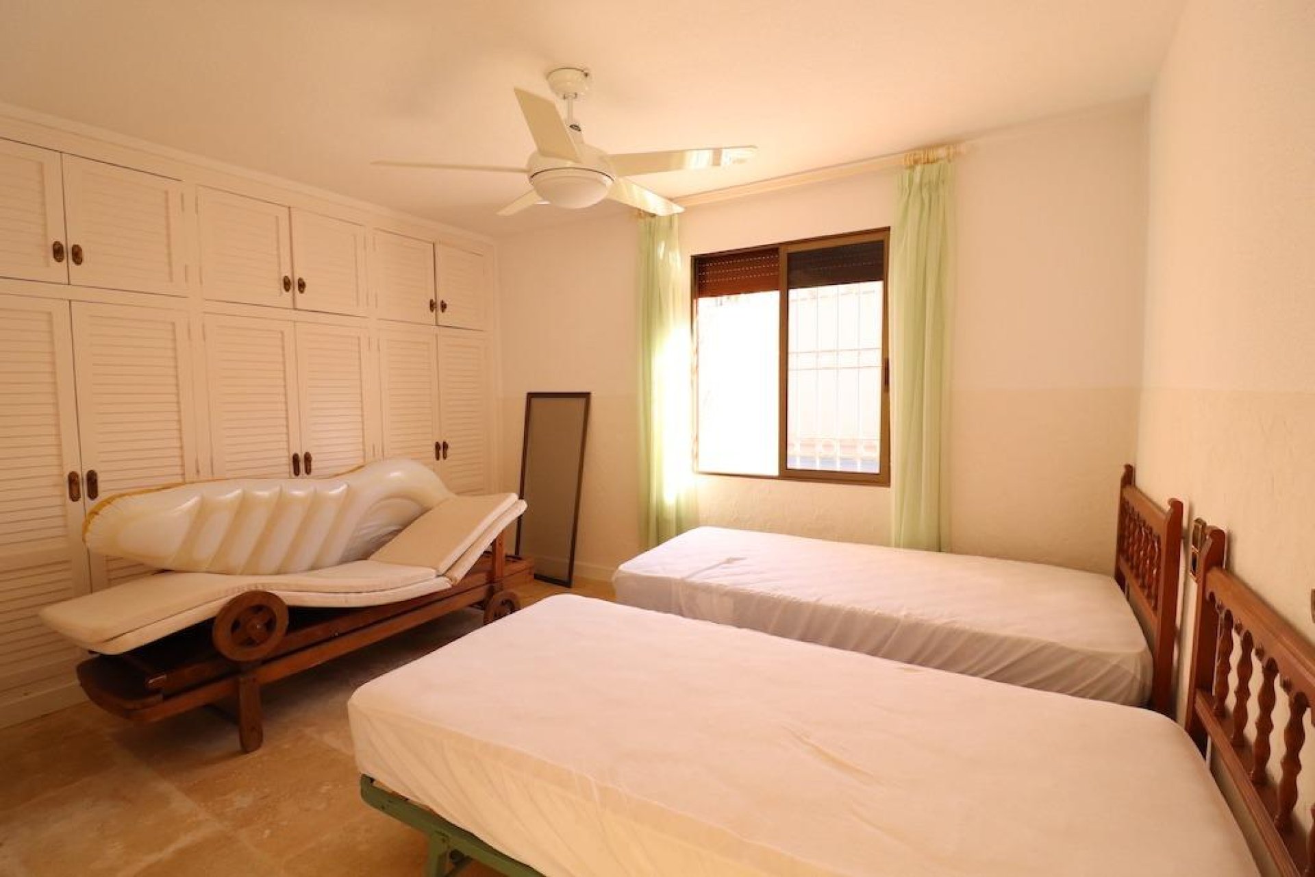 Revente - Villa -
Cabo Roig - Costa Blanca