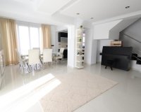 Revente - Villa -
Cabo Roig - Costa Blanca