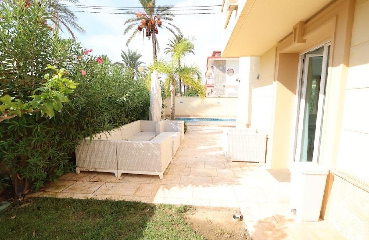 Revente - Villa -
Cabo Roig - Costa Blanca