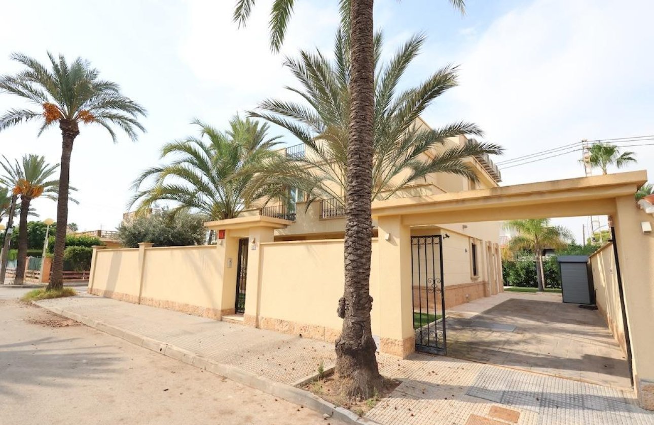 Revente - Villa -
Cabo Roig - Costa Blanca