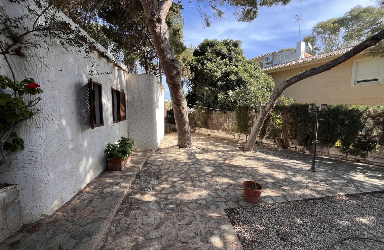 Revente - Villa -
Cabo Roig - Costa Blanca