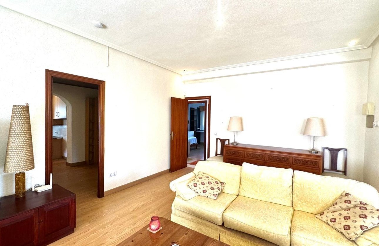 Revente - Villa -
Cabo Roig - Costa Blanca