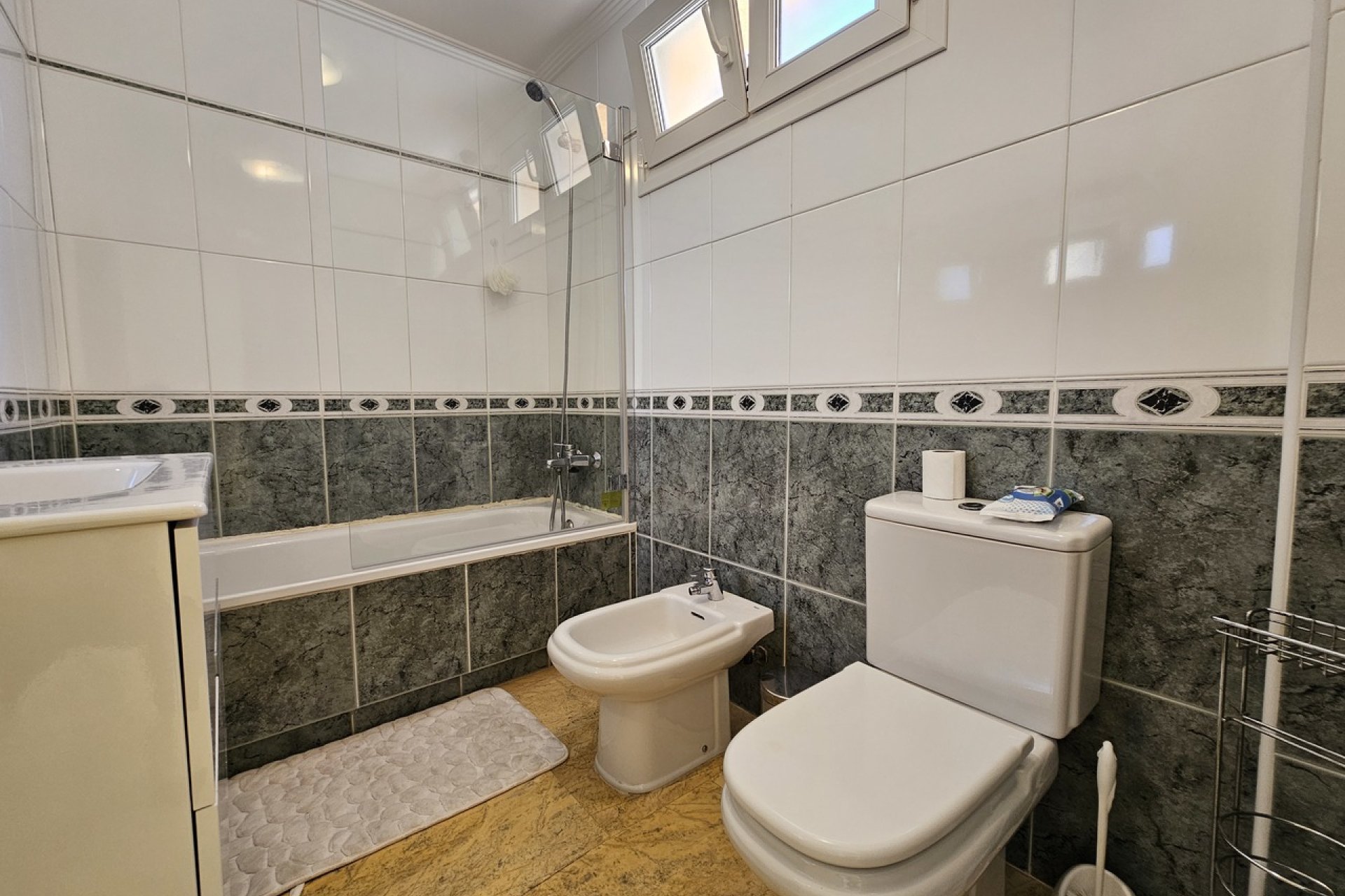 Revente - Villa -
Cabo Roig - Costa Blanca