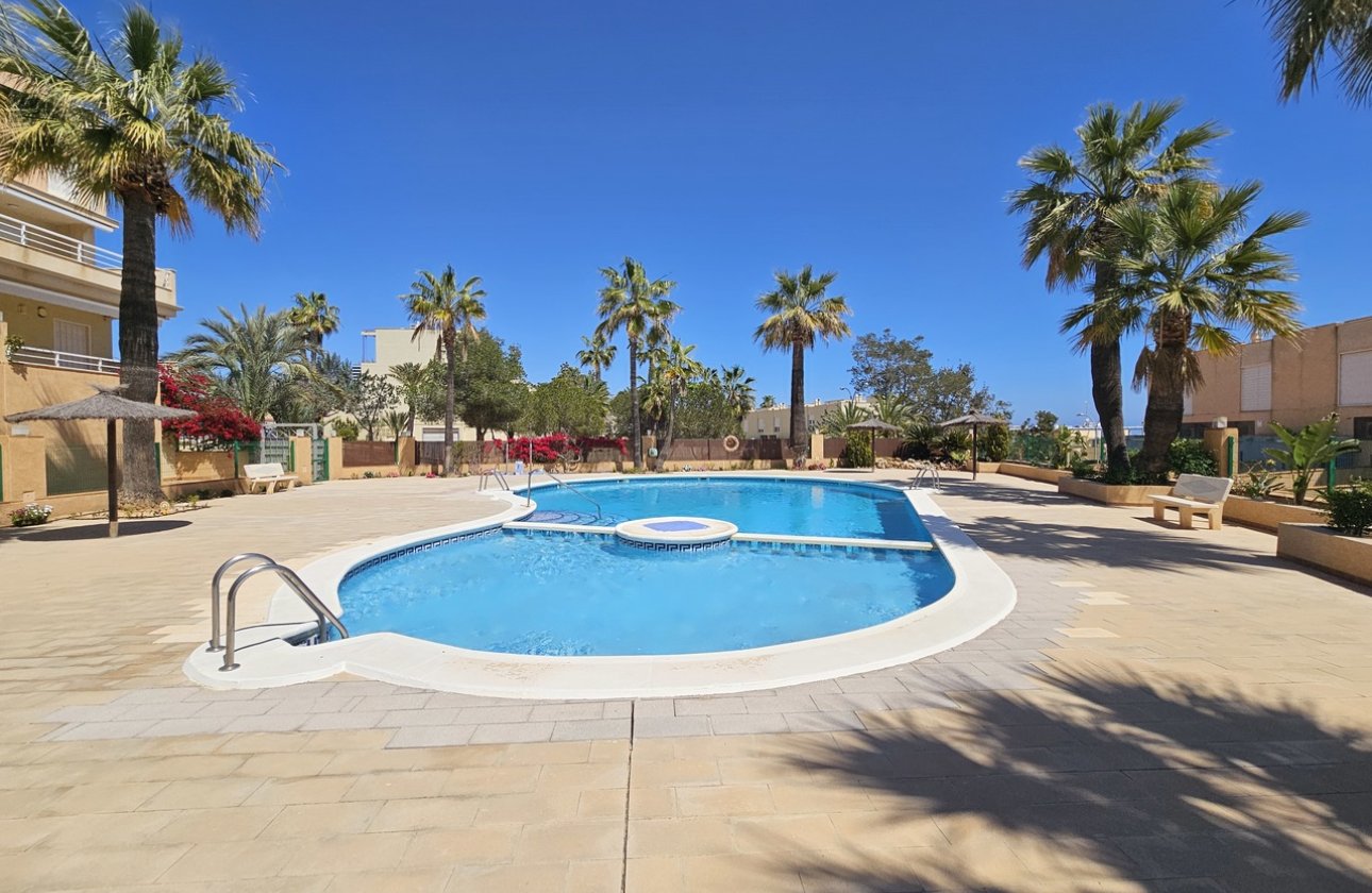 Revente - Villa -
Cabo Roig - Costa Blanca