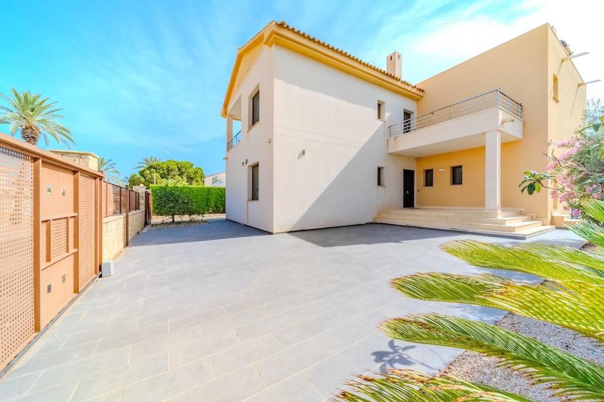 Revente - Villa -
Cabo Roig - Costa Blanca