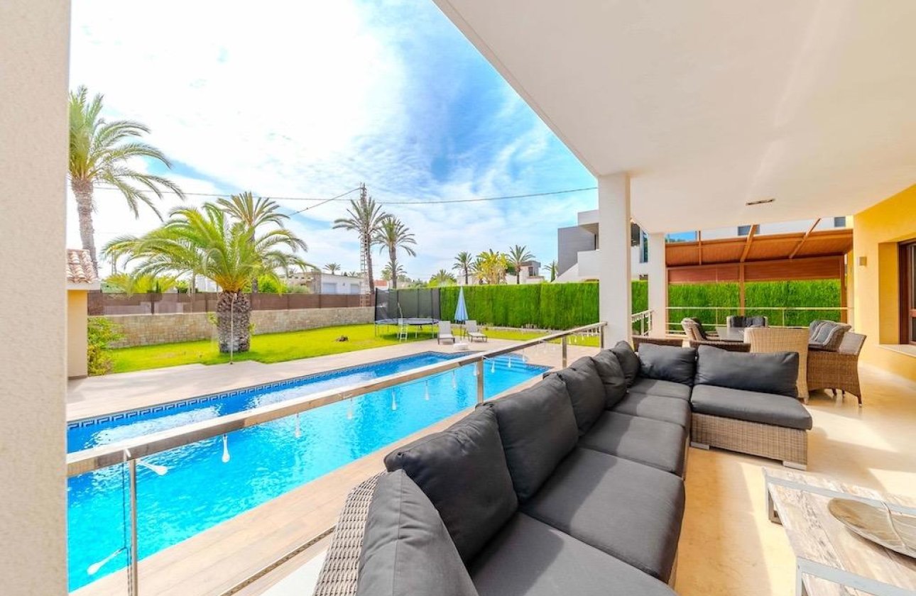 Revente - Villa -
Cabo Roig - Costa Blanca