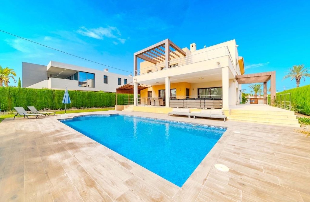 Revente - Villa -
Cabo Roig - Costa Blanca