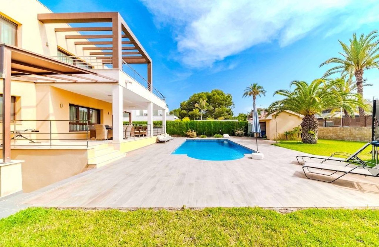 Revente - Villa -
Cabo Roig - Costa Blanca