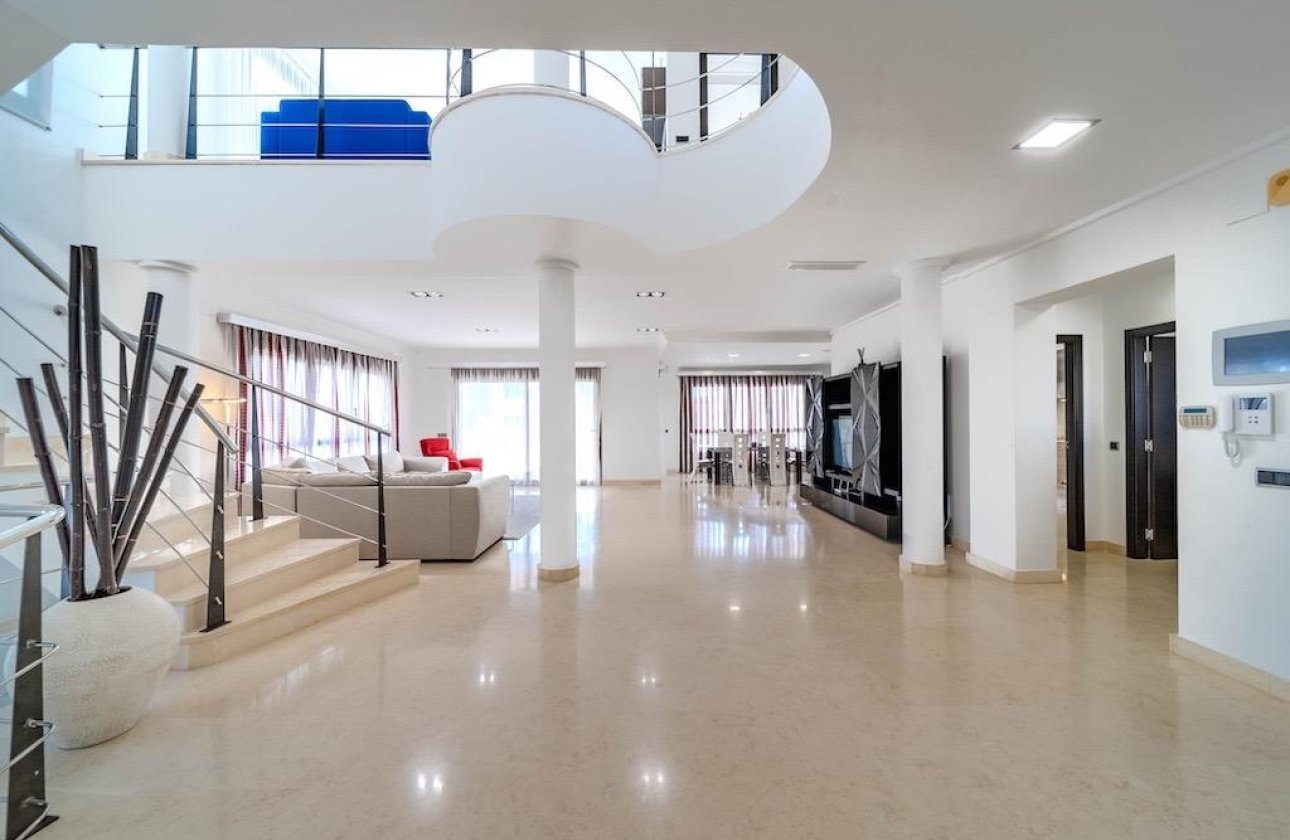 Revente - Villa -
Cabo Roig - Costa Blanca